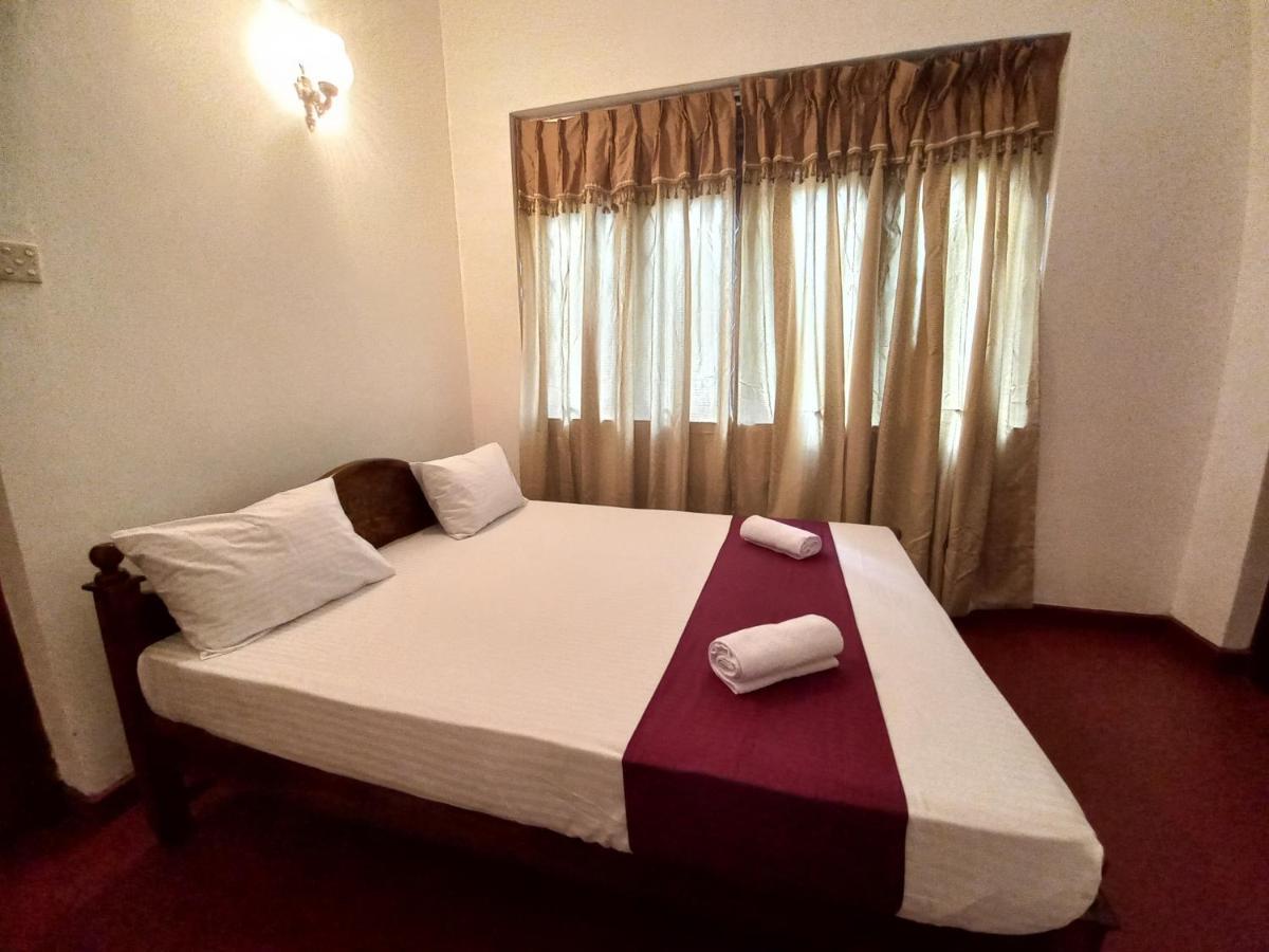 Lazy Bear Best Hostel In 캔디 외부 사진