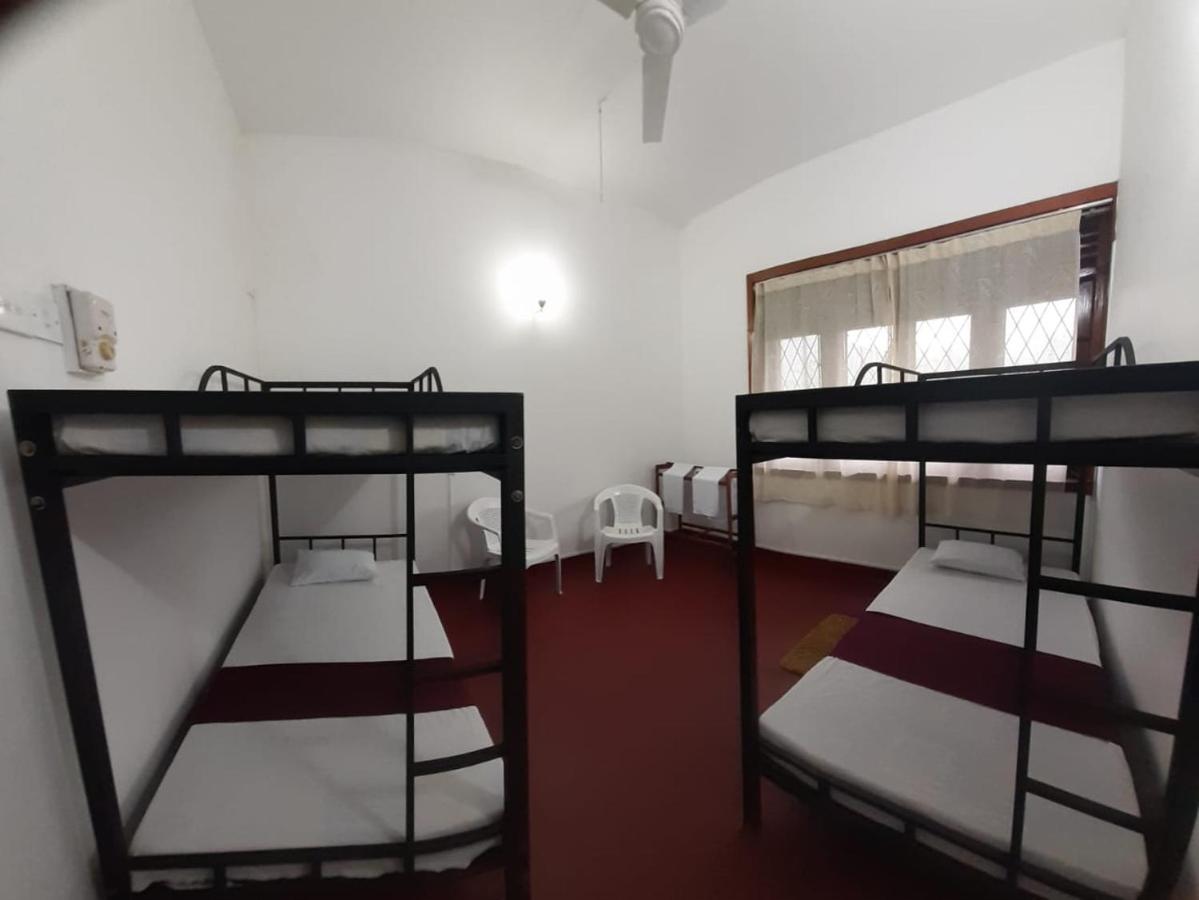 Lazy Bear Best Hostel In 캔디 외부 사진